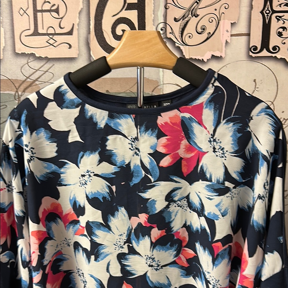 Rafaella Navy and Red Floral Blouse - Picture 3 of 7